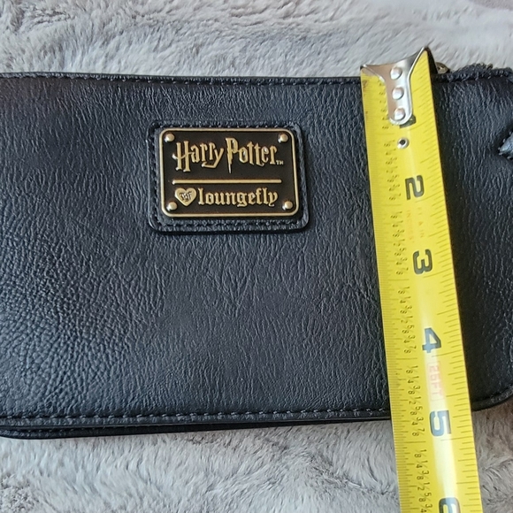 Loungefly Black Harry Potter Belt Bag - Picture 8 of 8